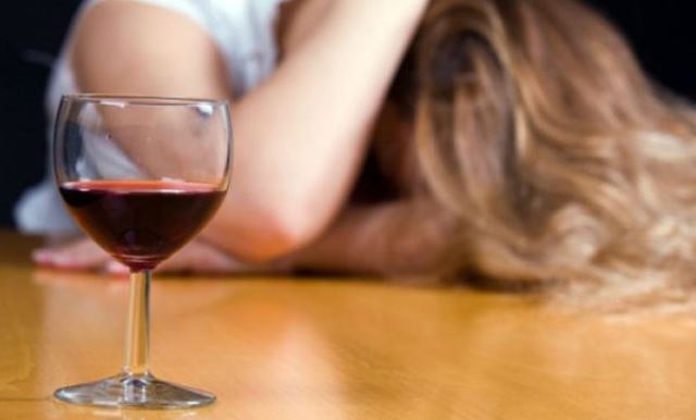 Как лечить женский алкоголизм?